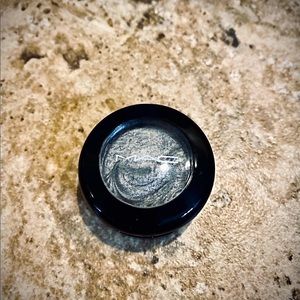 Mac eyeshadow